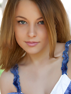 babes model Nikia A